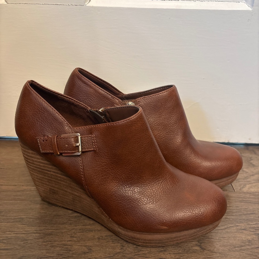 Dr. Scholl’s Wedge Ankle Boot